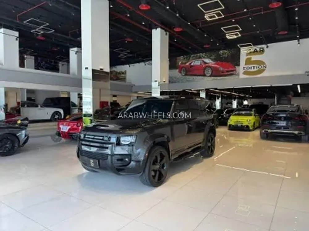 لاند روفر ديفندر 2024 for Sale in الرياض Image-1