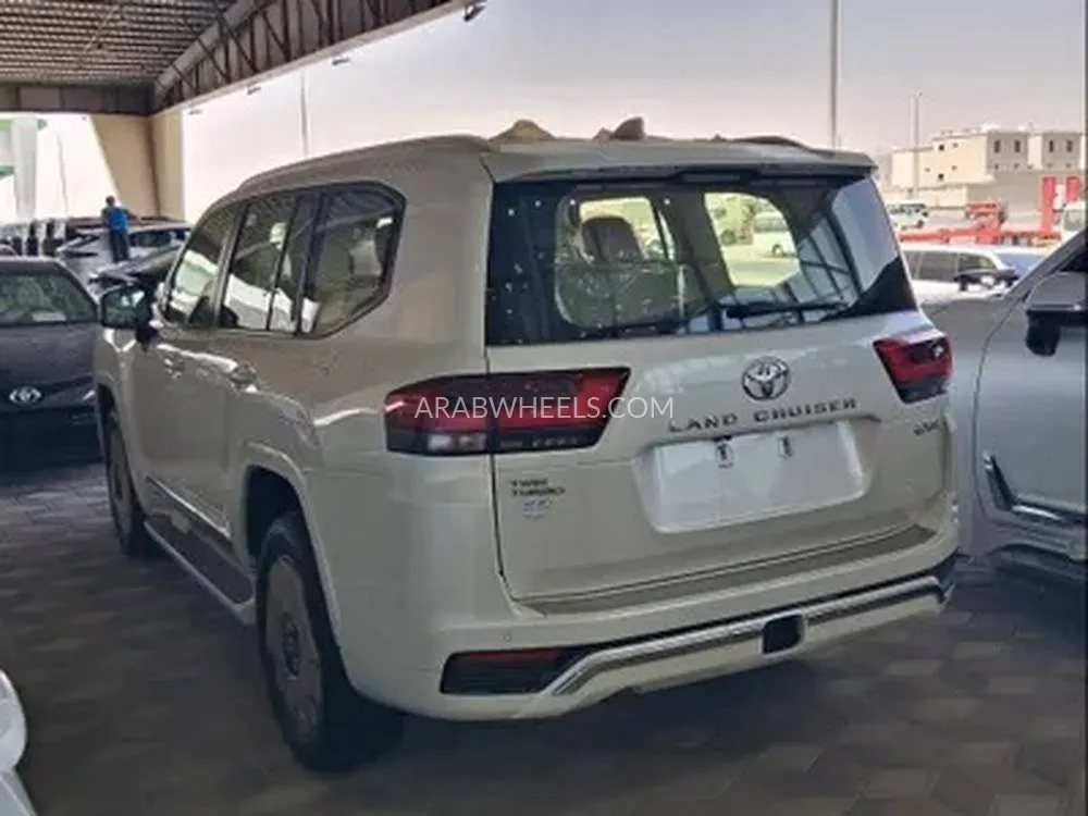 تويوتا لاند كروزر 2025 for Sale in الدمام Image-6