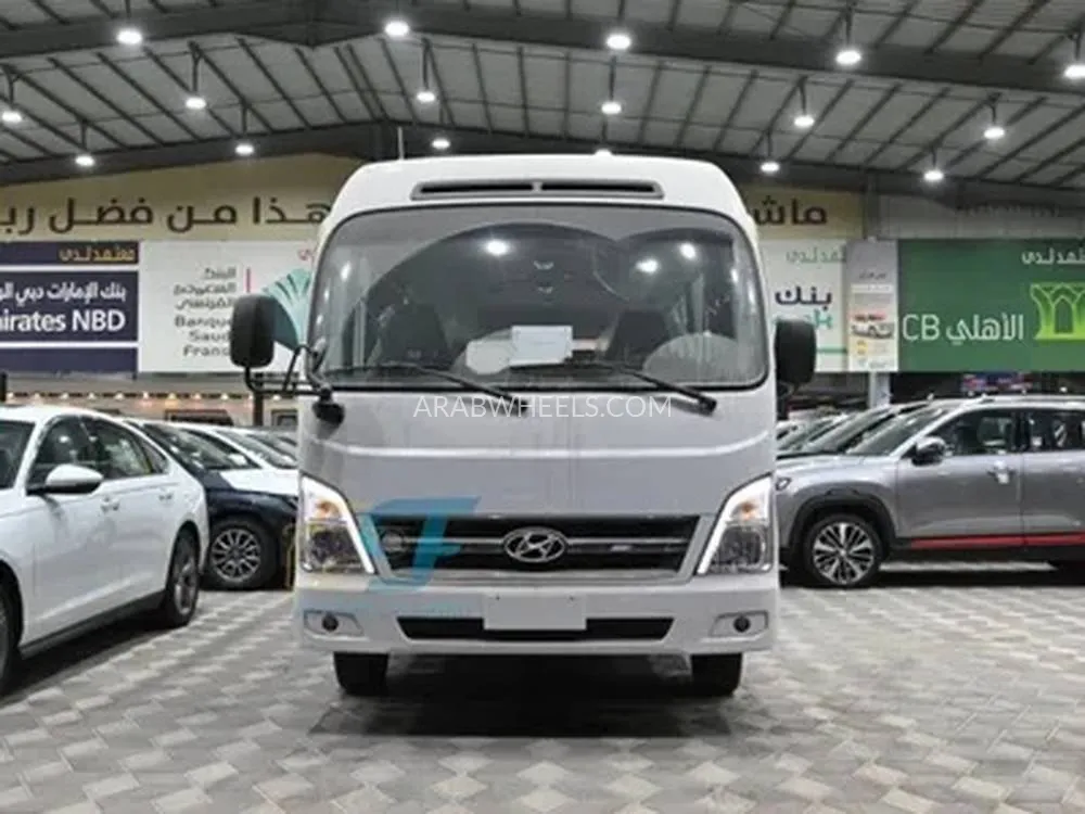 Hyundai County 2023 for Sale in Dammam Image-4