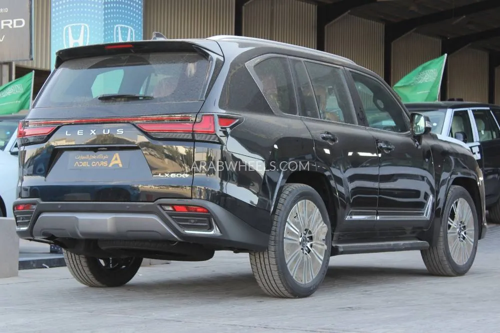 لكزس LX 2025 for Sale in الرياض Image-4