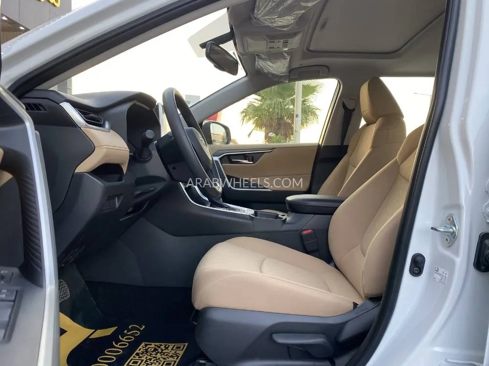 تويوتا راف 4 2025 for Sale in الرياض Image-7
