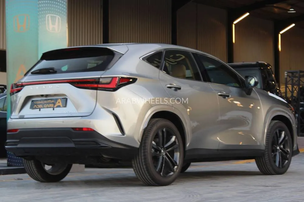 لكزس NX 2025 for Sale in الرياض Image-4