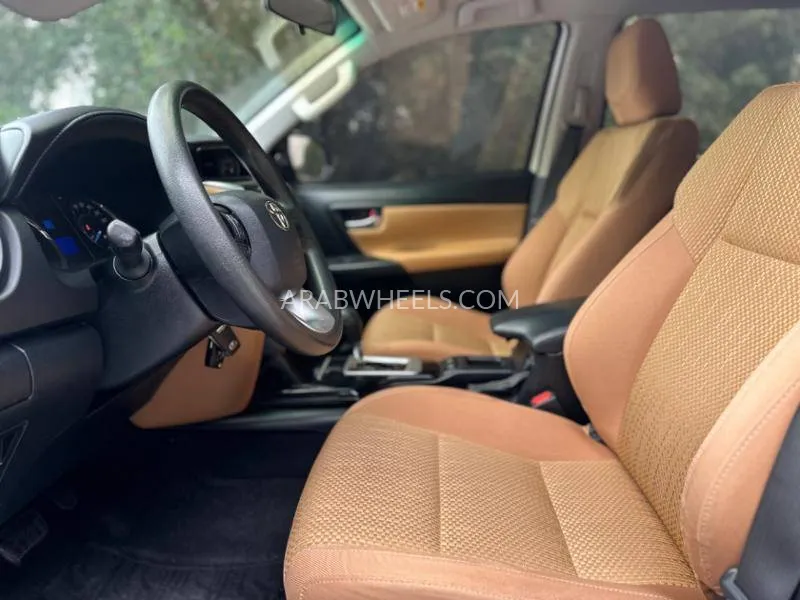 تويوتا فورتشنر 2017 for Sale in الرياض Image-2