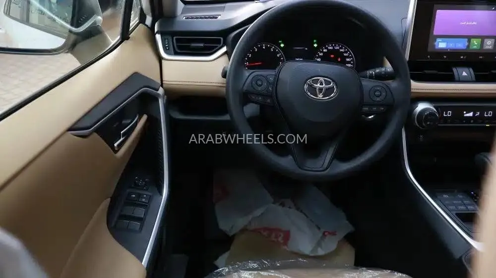 تويوتا راف 4 2025 for Sale in الرياض Image-9