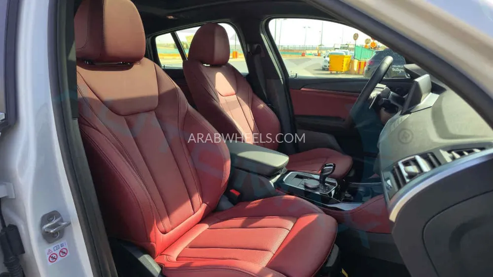 بي ام دبليو X4 2025 for Sale in وادي الدواسر Image-23