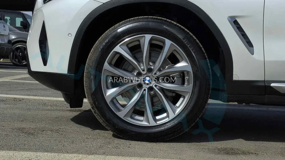 بي ام دبليو X4 2025 for Sale in وادي الدواسر Image-38