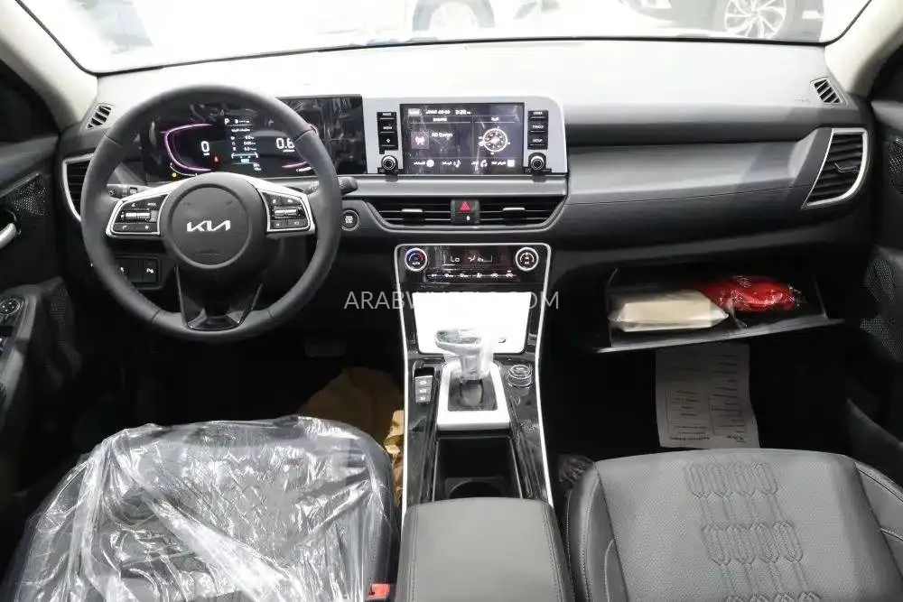 Kia Seltos 2025 for Sale in Riyadh Image-9
