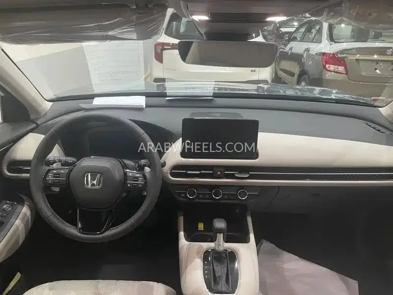هوندا ZR-V 2024 for Sale in الرياض Image-12