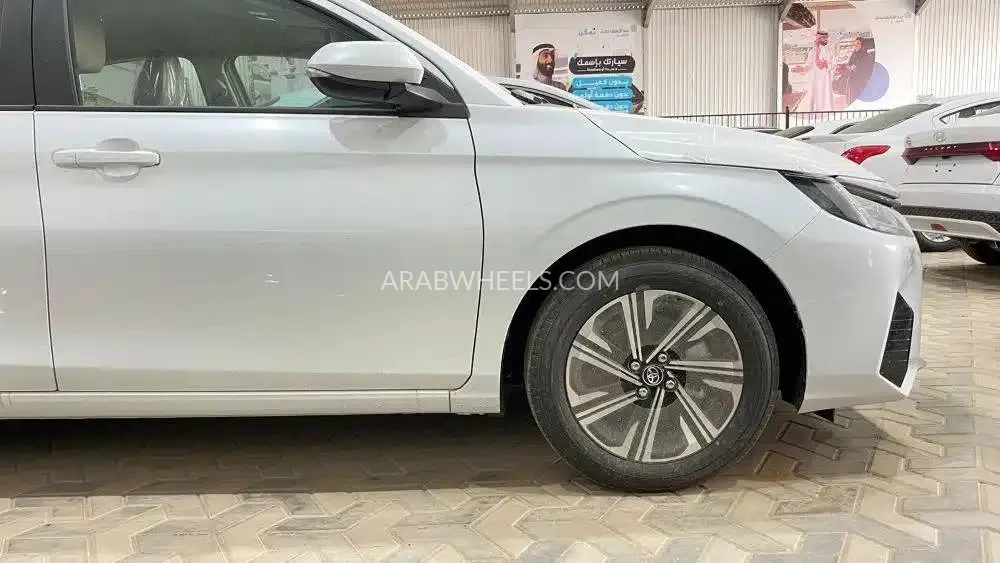 Toyota Yaris 2024 for Sale in Riyadh Image-4