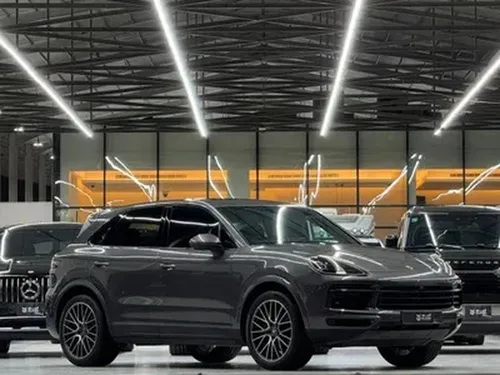Porsche Cayenne 2023