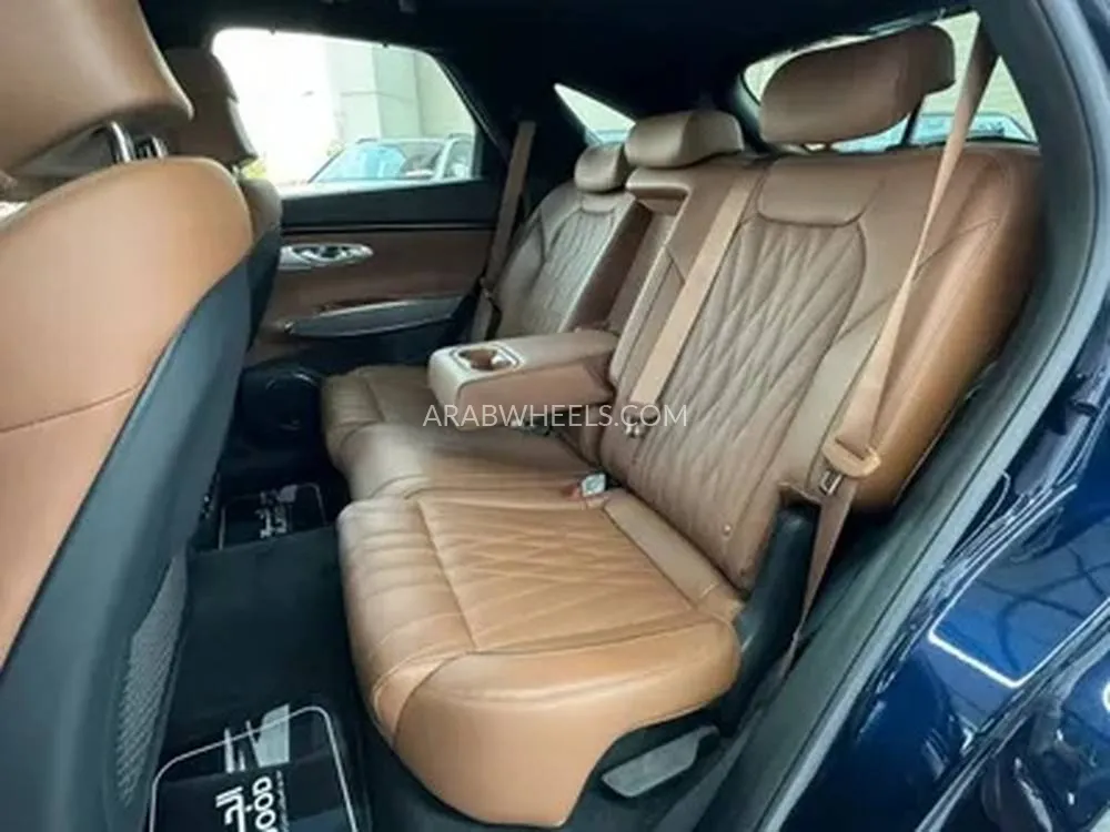 جينيسيس GV70 2022 for Sale in الرياض Image-8