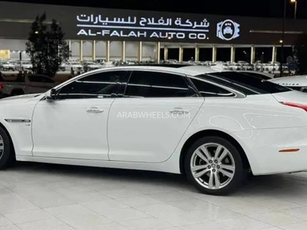  جاكوار XJ 2013 for Sale in الرياض Image-7