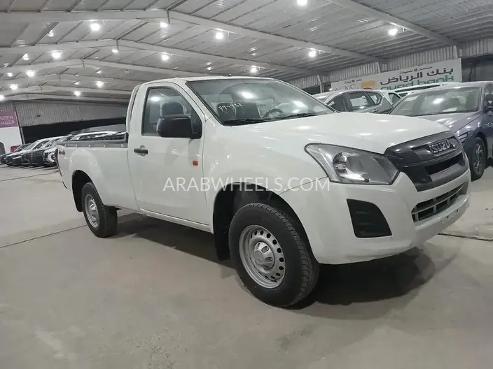 إيسوزو دي ماكس 2025 for Sale in الدمام Image-5