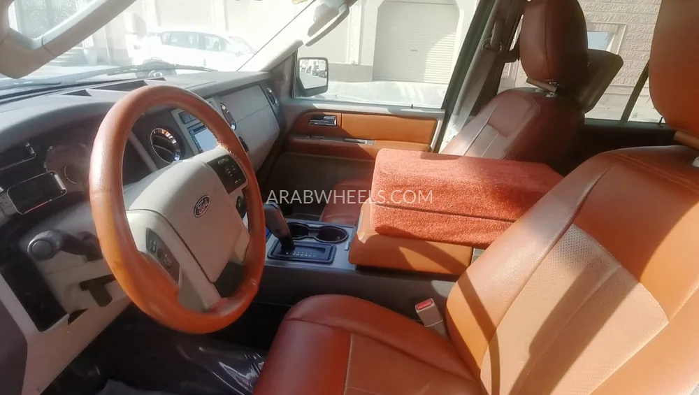 فورد إكسبيديشن 2013 for Sale in الدمام Image-8