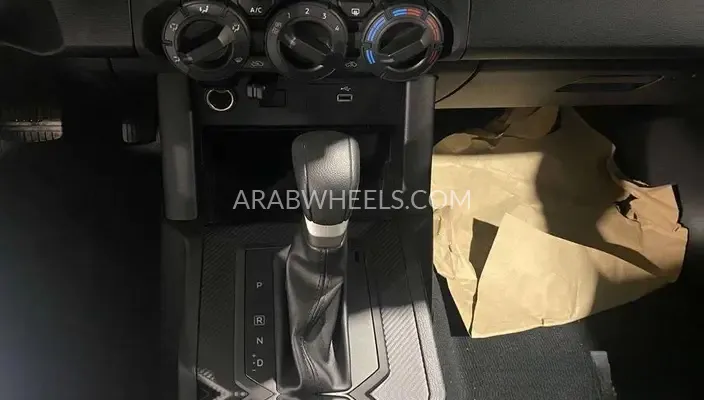 ميتسوبيشي L200 2024 for Sale in الرياض Image-5