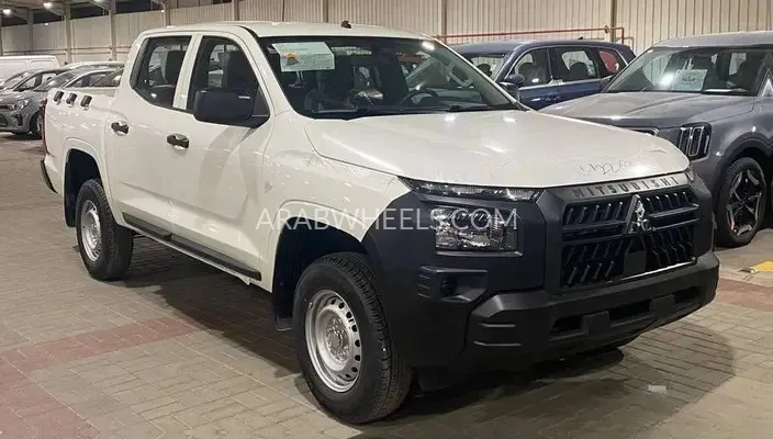 ميتسوبيشي L200 2024 for Sale in الرياض Image-10