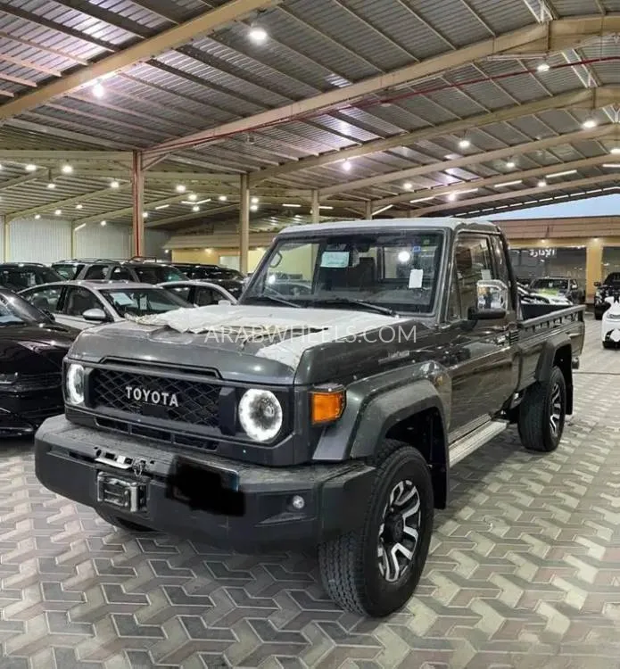 تويوتا لاند كروزر ٧٠ سيريز 2024 for Sale in الرياض Image-7