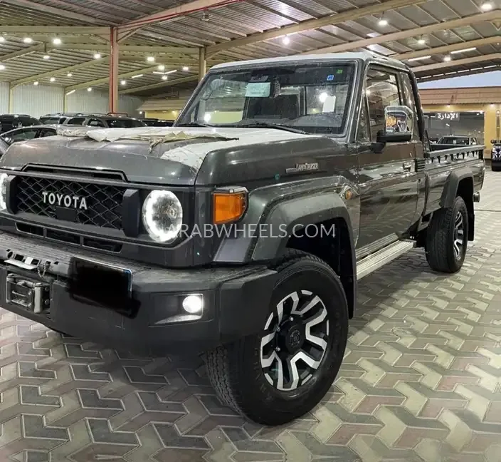 تويوتا لاند كروزر ٧٠ سيريز 2024 for Sale in الرياض Image-8