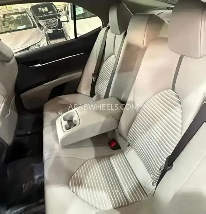 تويوتا كامري 2023 for Sale in الرياض Image-8