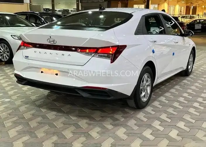 هيونداي إلنترا 2022 for Sale in الرياض Image-10