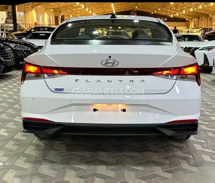 هيونداي إلنترا 2022 for Sale in الرياض Image-11