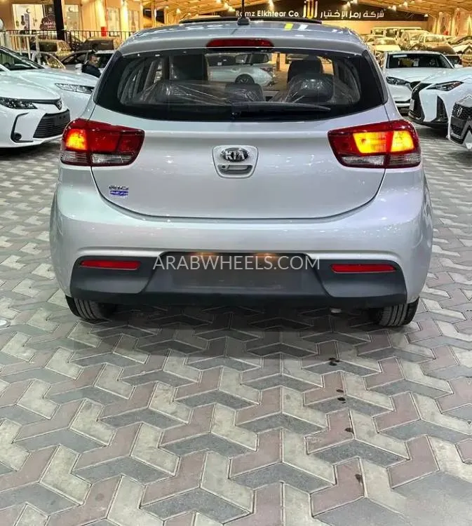 كيا ريو 2020 for Sale in الرياض Image-16