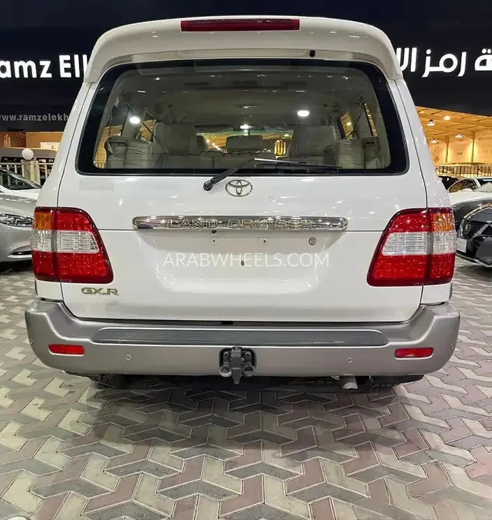 تويوتا لاند كروزر 2006 for Sale in الرياض Image-10