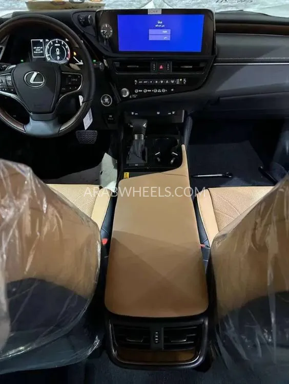 لكزس ES 2025 for Sale in الرياض Image-9