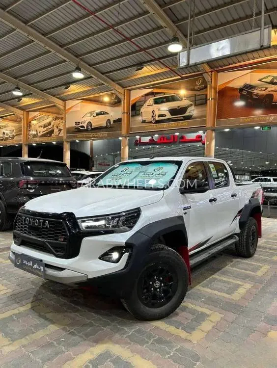 تويوتا هايلكس 2025 for Sale in الرياض Image-2