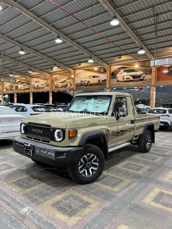 تويوتا لاند كروزر ٧٠ سيريز 2025 for Sale in الرياض Image-2
