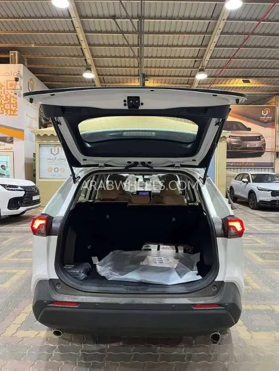 تويوتا راف 4 2025 for Sale in الرياض Image-7