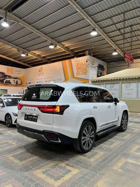 لكزس LX 2025 for Sale in الرياض Image-5