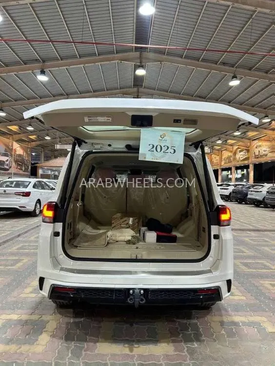 تويوتا لاند كروزر 2025 for Sale in الرياض Image-7