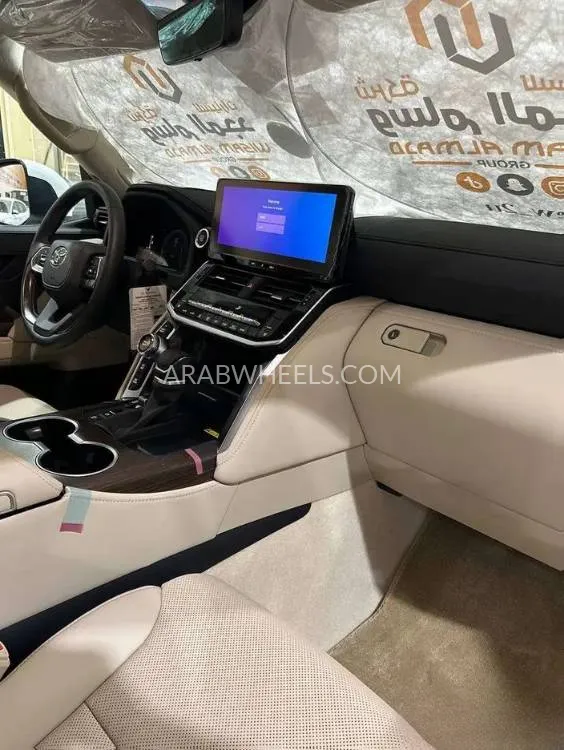 تويوتا لاند كروزر 2025 for Sale in الرياض Image-12