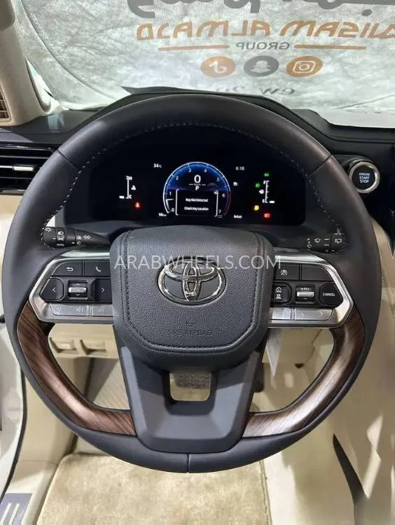 تويوتا لاند كروزر 2025 for Sale in الرياض Image-13