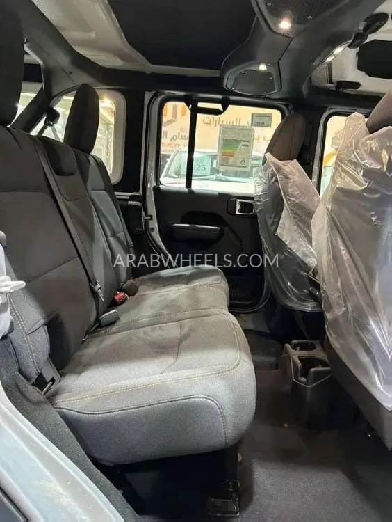 جيب رانجلر 2024 for Sale in الرياض Image-9