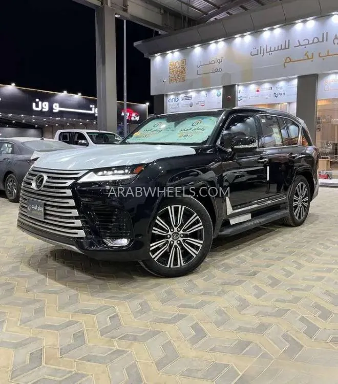 لكزس LX 2024 for Sale in الرياض Image-2
