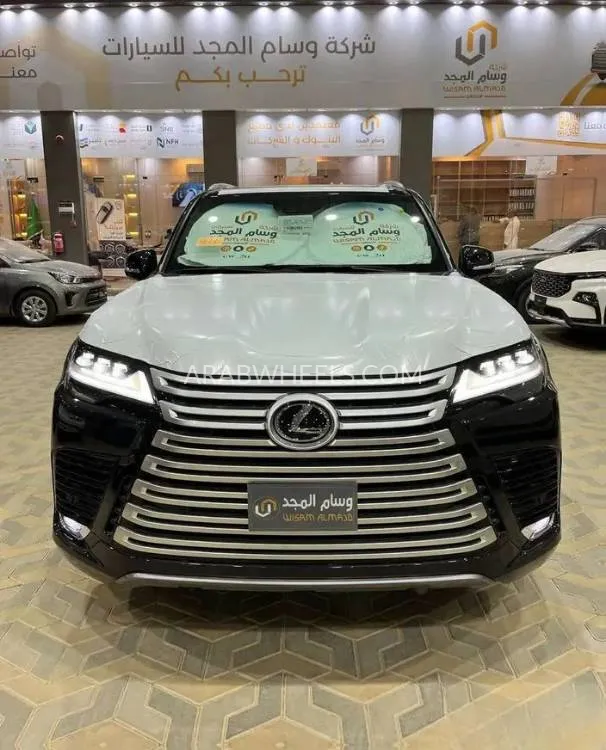 لكزس LX 2024 for Sale in الرياض Image-3