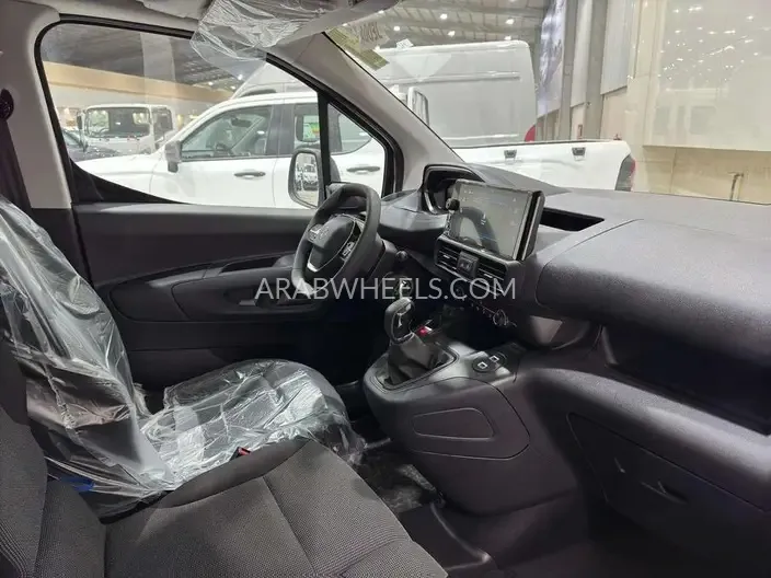 بيجو بارتنر 2025 for Sale in الرياض Image-11