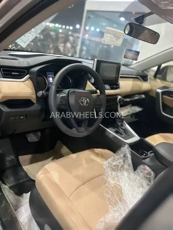 تويوتا راف 4 2025 for Sale in الرياض Image-9