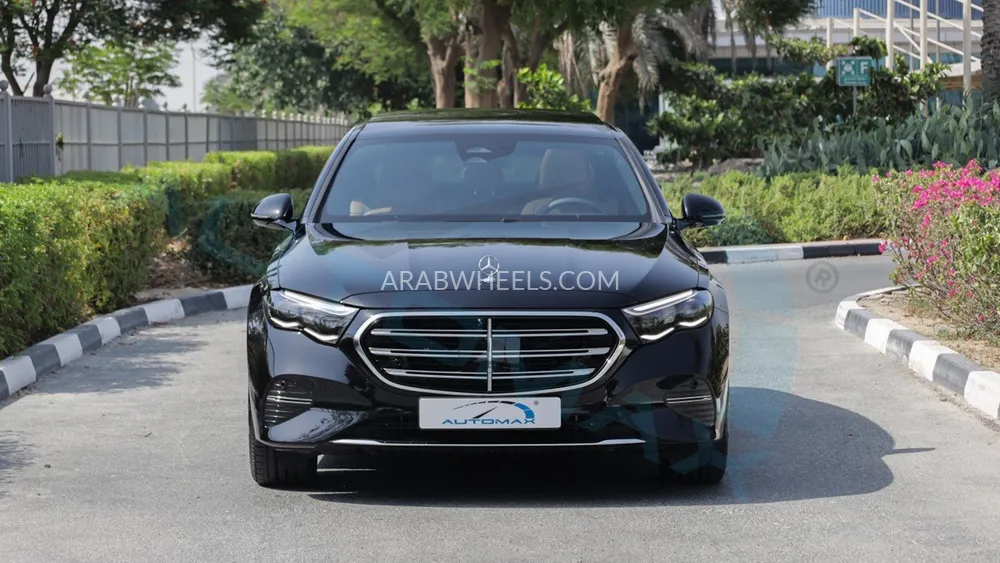 مرسيديس بنز E كلاس 2025 for Sale in وادي الدواسر Image-2