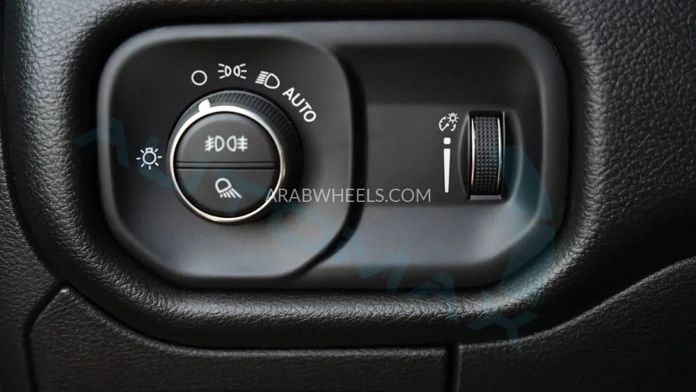 رام 1500 2025 for Sale in الرياض Image-13