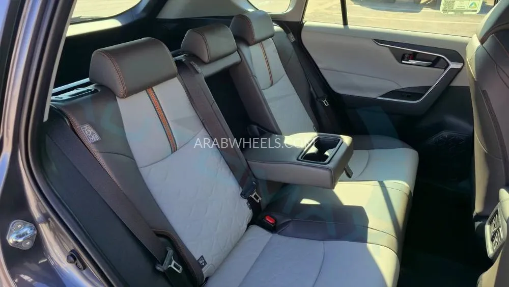 تويوتا راف 4 2025 for Sale in الرياض Image-23