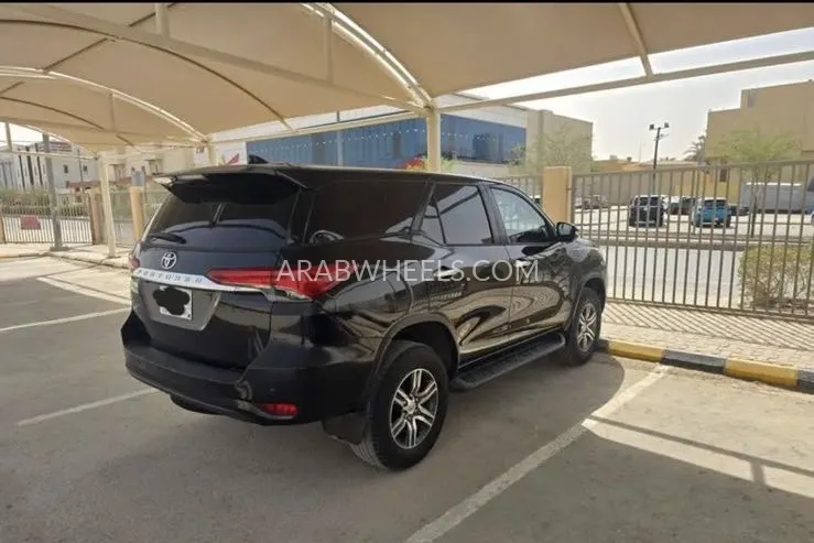 تويوتا فورتشنر 2016 for Sale in الرياض Image-4