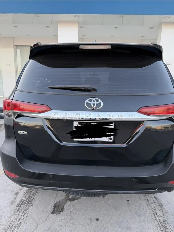 تويوتا فورتشنر 2016 for Sale in الرياض Image-7