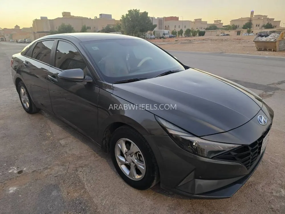 هيونداي إلنترا 2022 for Sale in الرياض Image-6