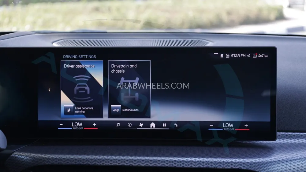 بي ام دبليو الفئة الثالثة 2025 for Sale in وادي الدواسر Image-18