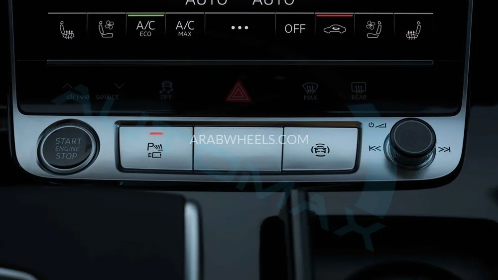 أودي Q8 2025 for Sale in وادي الدواسر Image-21