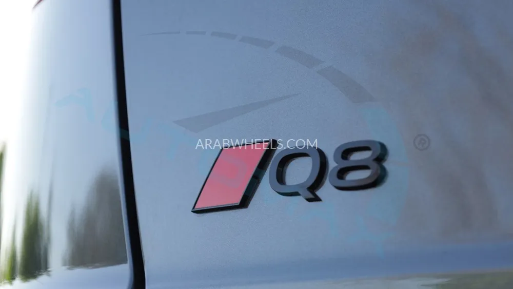 أودي Q8 2025 for Sale in وادي الدواسر Image-38