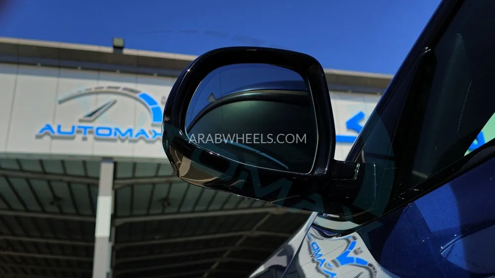 بي ام دبليو X4 2025 for Sale in وادي الدواسر Image-23